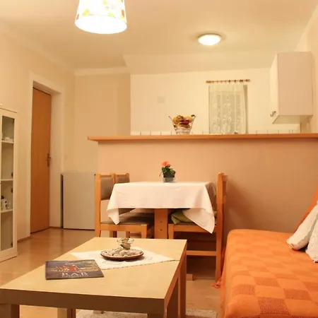 Haus Mandarina Palit