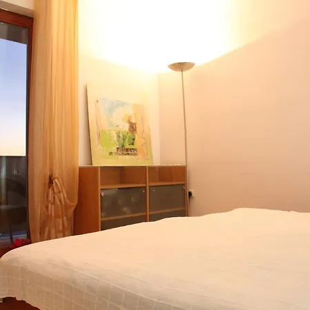 Apartment Haus Mandarina Palit